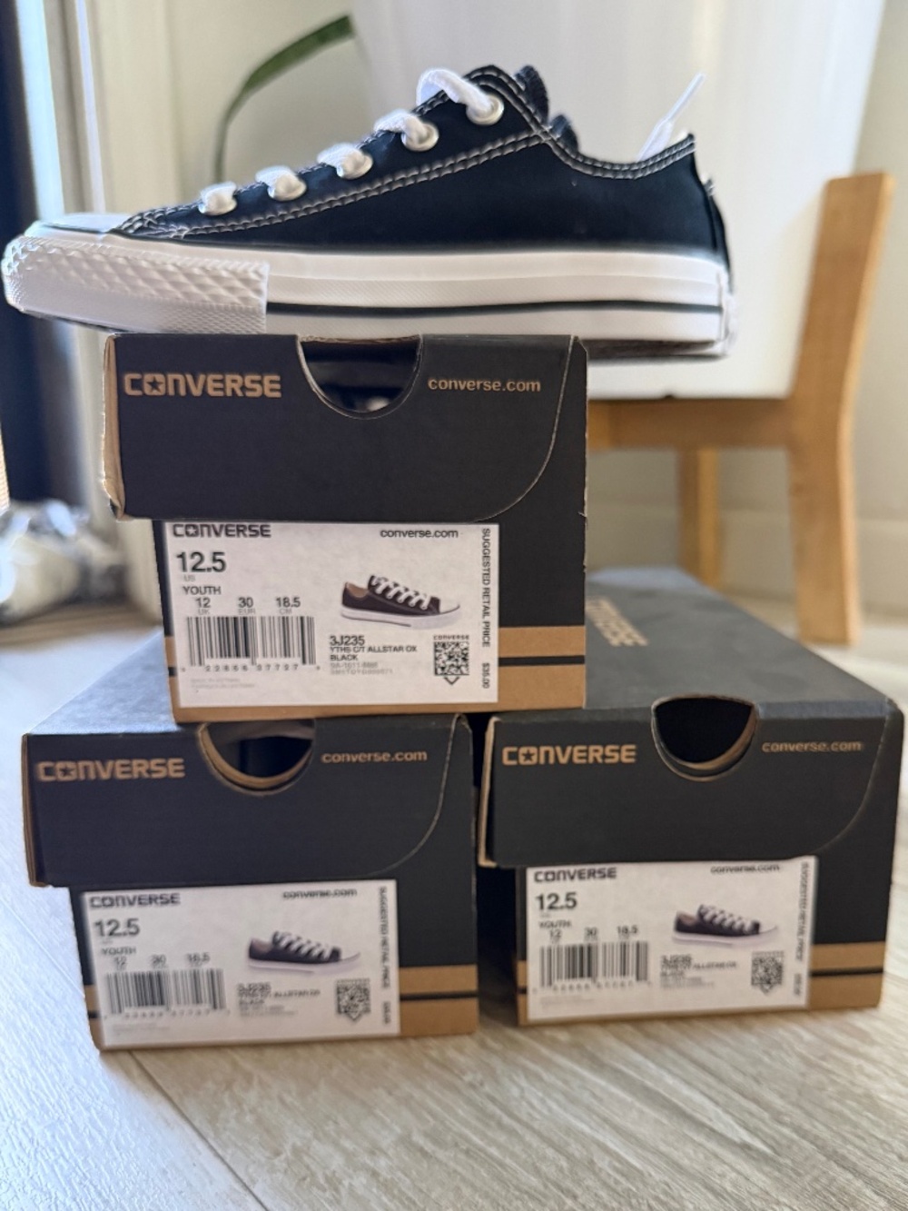 Converse - Picture 2 of 5